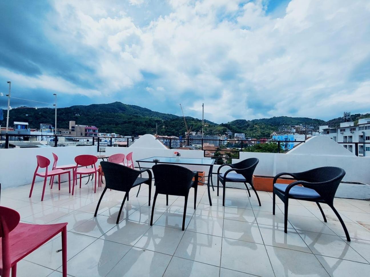 Hill View Lodge Patong Exterior photo