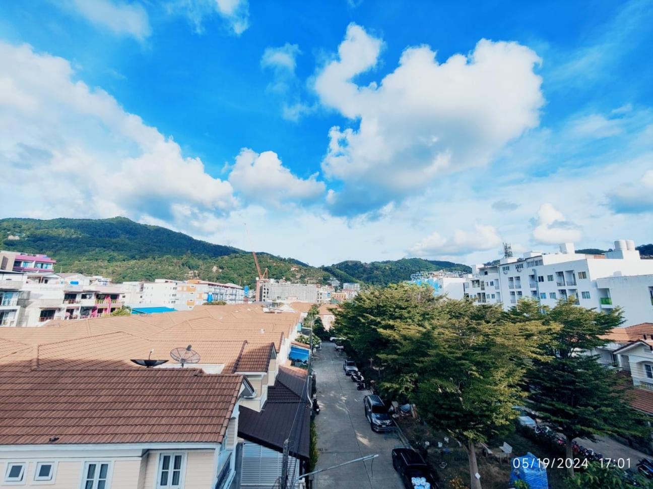 Hill View Lodge Patong Exterior photo